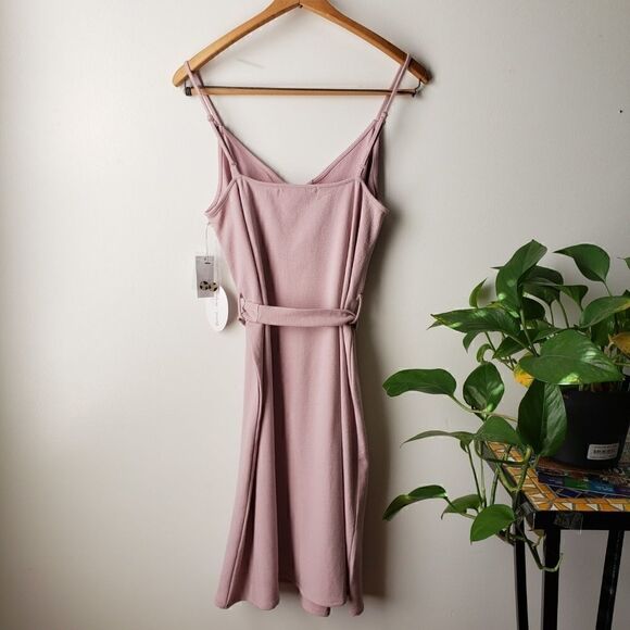 NWT BISHOP+YOUNG pink V neck button down dress - Picture 4 of 7